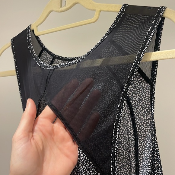 Lululemon Top - Picture 6 of 11